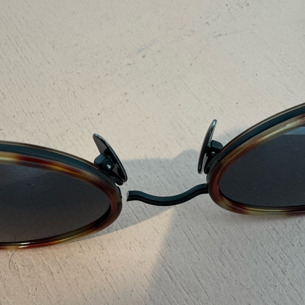 VEHLA reign oval Tortoiseshell Sunglasses - Picture 6 of 9